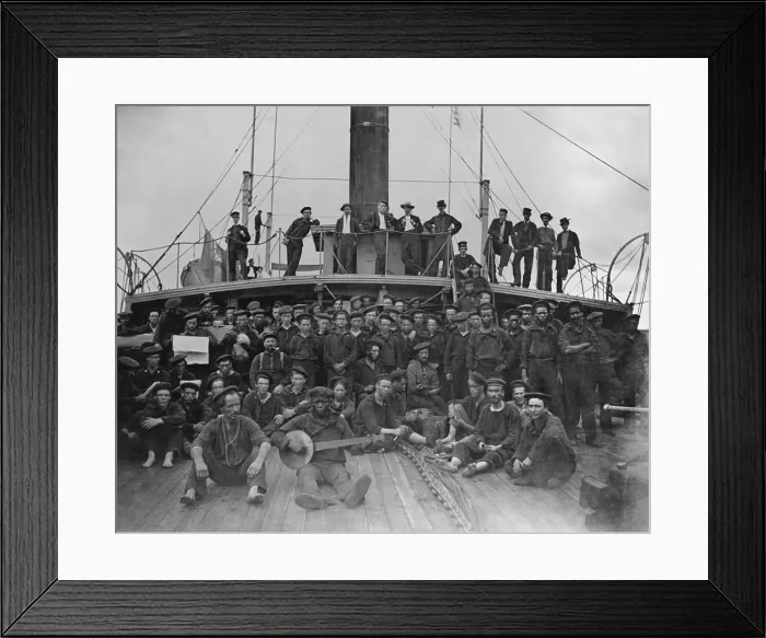 Framed Print : US Civil War. Crew of the USS Hunchback, side-wheel, steam-powered gunboat, converted from New York City ferry built in 1852 Framed Print : US Civil War. Crew of the USS Hunchback, side-wheel, steam-powered gunboat, converted from New York City ferry built in 1852