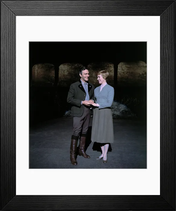 Framed Print : THE SOUND OF MUSIC, from left: Christopher Plummer, Julie Andrews, 1965. TM & Copyright 20th Century Fox Film Corp. All rights reserved / courtesy Everett Collection