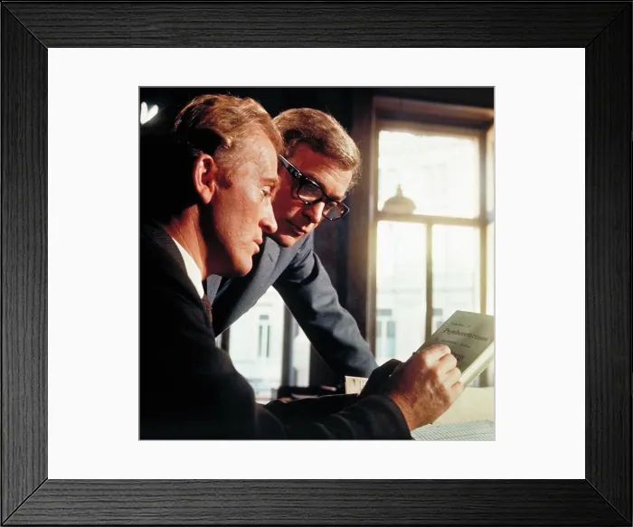 Framed Print : THE IPCRESS FILE, Gordon Jackson, Michael Caine, 1965