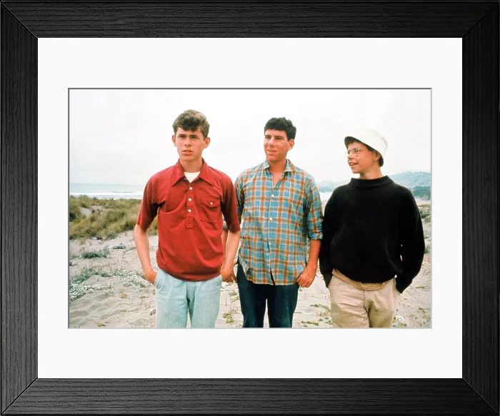 Framed Print : SUMMER OF 42, from left: Gary Grimes, Jerry Houser, Oliver Conant, 1971