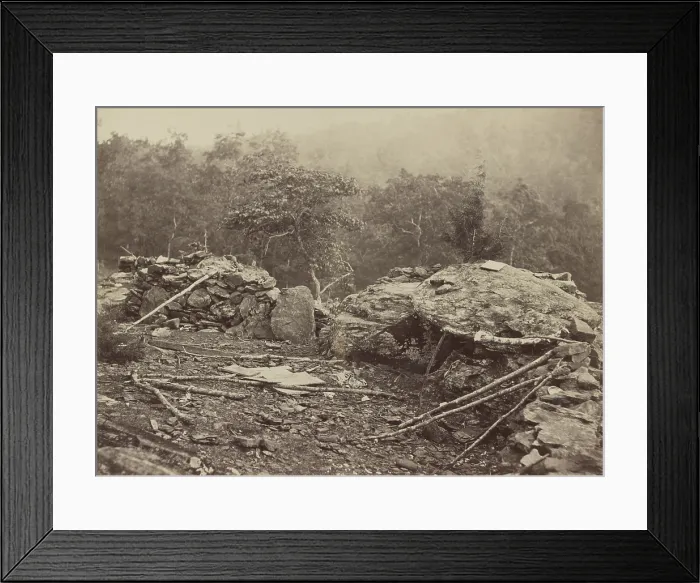 Framed Print : US Civil War. Battle of Gettysburg, July 1-3, 1863. Temporary entrenchments thrown up by the Federal troops on Little Round Top. Photo by Timothy O'Sullivan (BSLOC_2018_9_16)