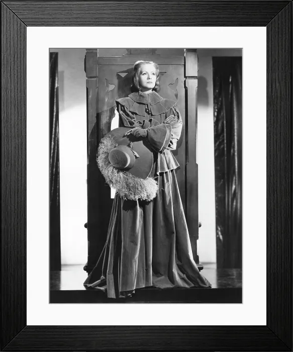 Framed Print : QUEEN CHRISTINA, Greta Garbo, 1933