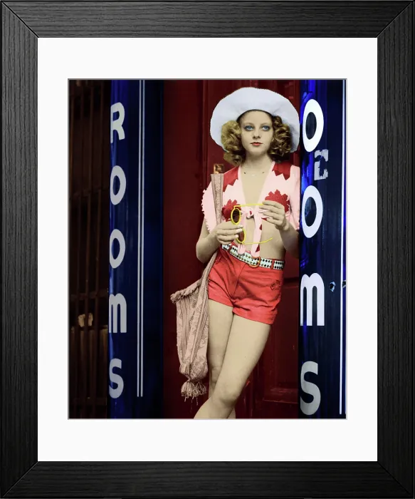 Framed Print : TAXI DRIVER, Jodie Foster, 1976
