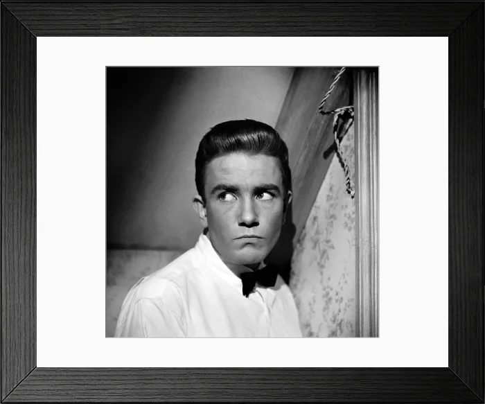 Framed Print : NIGHT MUST FALL, Albert Finney, 1964