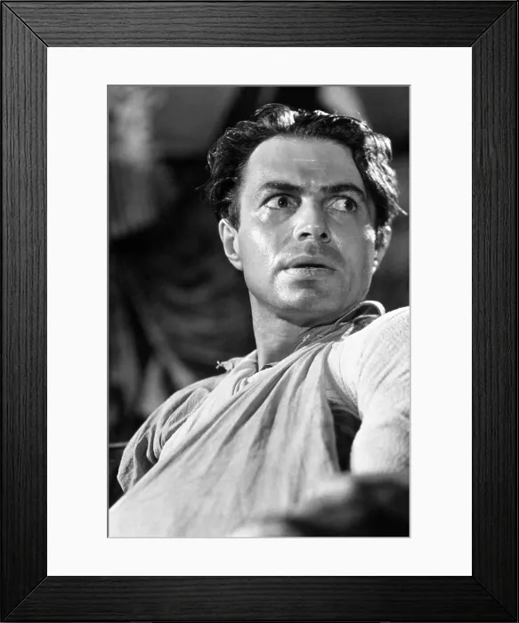 Framed Print : ODD MAN OUT, James Mason, 1947 Framed Print : ODD MAN OUT, James Mason, 1947