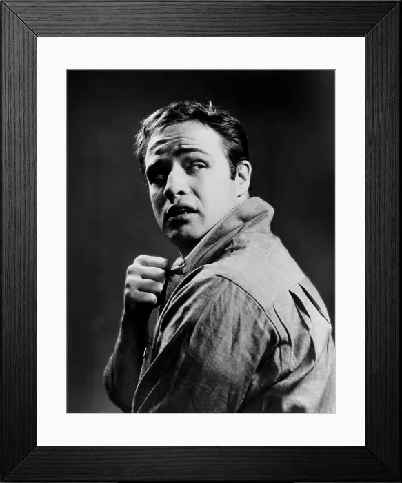 Framed Print : ON THE WATERFRONT, Marlon Brando, 1954 Framed Print : ON THE WATERFRONT, Marlon Brando, 1954