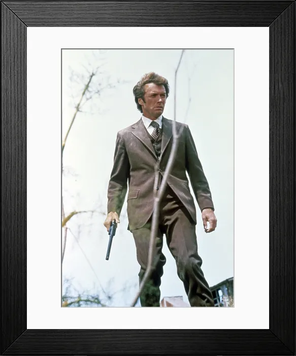 Framed Print : DIRTY HARRY, Clint Eastwood, 1971. Warner Bros.  /  Courtesy Everett Collection