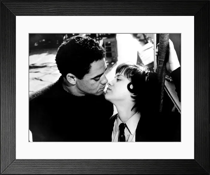 Framed Print : A TASTE OF HONEY, Paul Danquah, Rita Tushingham, 1961 Framed Print : A TASTE OF HONEY, Paul Danquah, Rita Tushingham, 1961