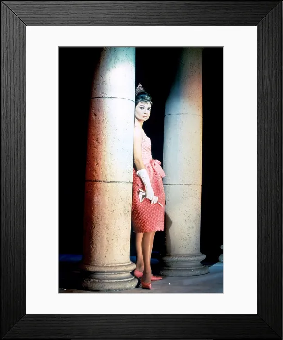 Framed Print : BREAKFAST AT TIFFANY'S, Audrey Hepburn, 1961