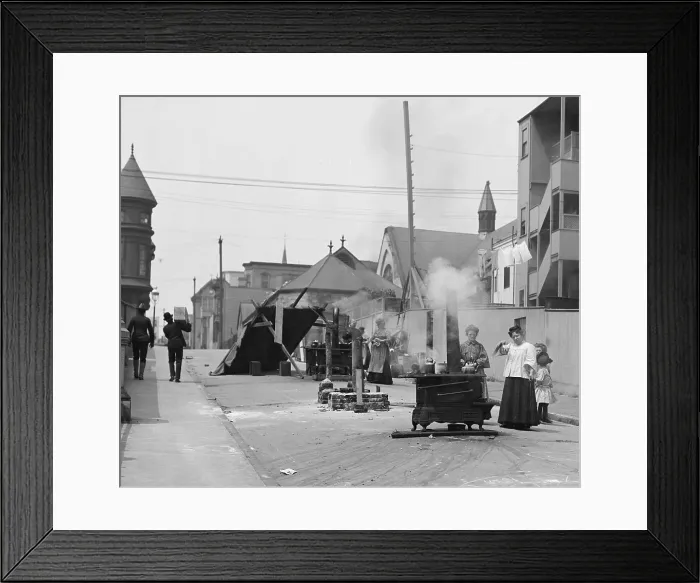 Framed Print : Women cooking in the street, after the April 18, 1906, San Francisco earthquake Framed Print : Women cooking in the street, after the April 18, 1906, San Francisco earthquake