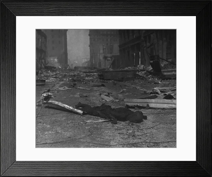 Framed Print : Charred corpse of a victim of the April 18, 1906 San Francisco earthquake and 3-day fire. The death total is not precisely known