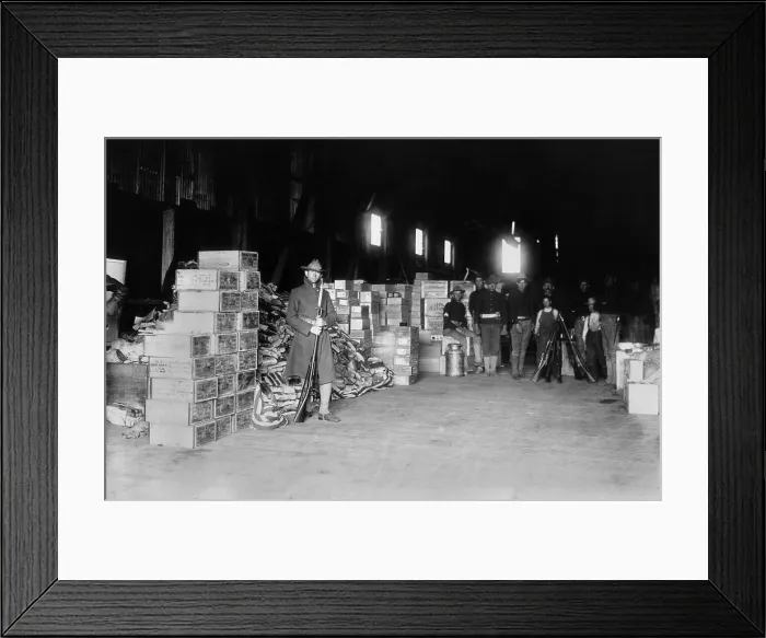 Framed Print : Soldiers guarding relief supplies in San Francisco after the April 1906 earthquake. By April 30, the Army set up nine food depots to distribute rations to 300, 000 people