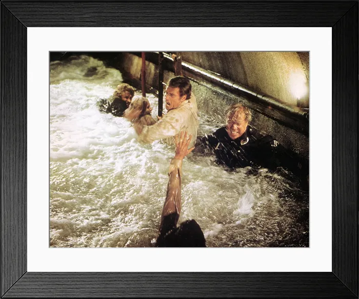 Framed Print : EARTHQUAKE, Charlton Heston, George Kennedy, 1974 Framed Print : EARTHQUAKE, Charlton Heston, George Kennedy, 1974