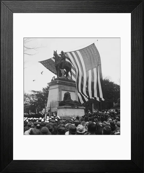 Framed Print : Crowd at Ulysses S. Grant Memorial at U.S. Capitol, Washington, DC, in 1922 Framed Print : Crowd at Ulysses S. Grant Memorial at U.S. Capitol, Washington, DC, in 1922