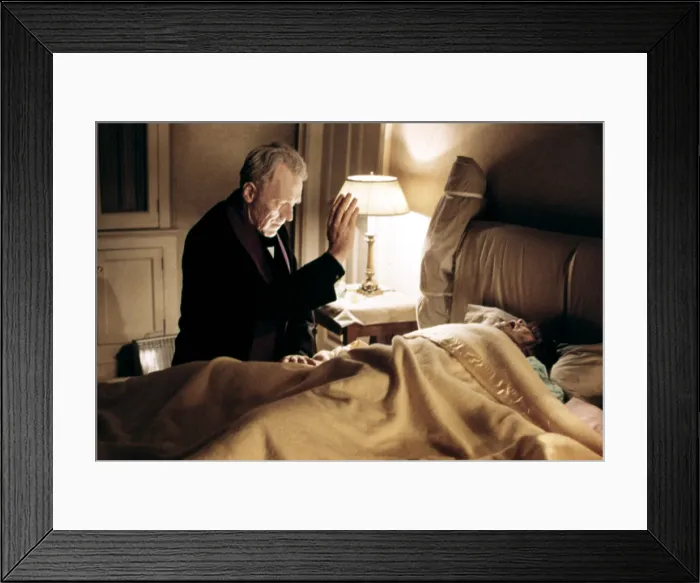 Framed Print : THE EXORCIST, Max Von Sydow, Linda Blair, 1973. (c) Warner Bros. / Courtesy: Everett Collection Framed Print : THE EXORCIST, Max Von Sydow, Linda Blair, 1973. (c) Warner Bros. / Courtesy: Everett Collection