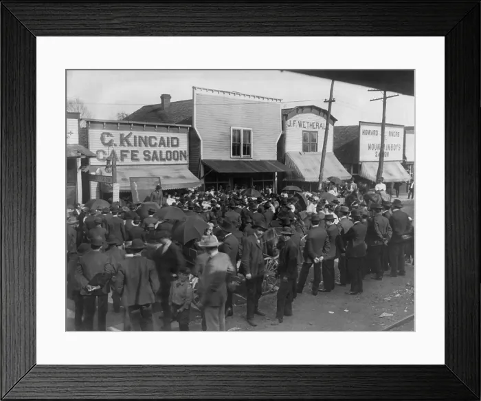 Framed Print : A street evangelist, holds a temperance meeting in front of saloon in Carlin, Kentucky, 1906 (BSLOC_2018_2_111) Framed Print : A street evangelist, holds a temperance meeting in front of saloon in Carlin, Kentucky, 1906 (BSLOC_2018_2_111)