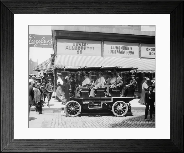 Framed Print : Open tourist bus in Chicago, at Monroe and State Street, c. 1910-1915 (BSLOC_2018_2_131)