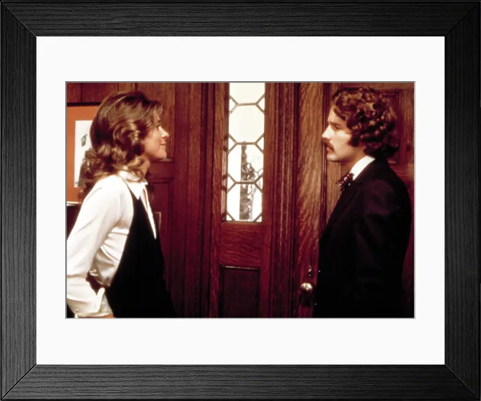 Framed Print : THE PAPER CHASE, Lindsay Wagner, Timothy Bottoms, 1973. TM and Copyright 20th Century Fox Film Corp. All rights reserved. / Courtesy Everett Collection Framed Print : THE PAPER CHASE, Lindsay Wagner, Timothy Bottoms, 1973. TM and Copyright 20th Century Fox Film Corp. All rights reserved. / Courtesy Everett Collection