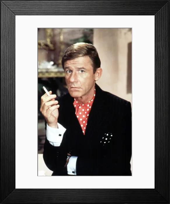 Framed Print : EVIL UNDER THE SUN, Roddy McDowall, 1982, Universal / courtesy Everett Collection