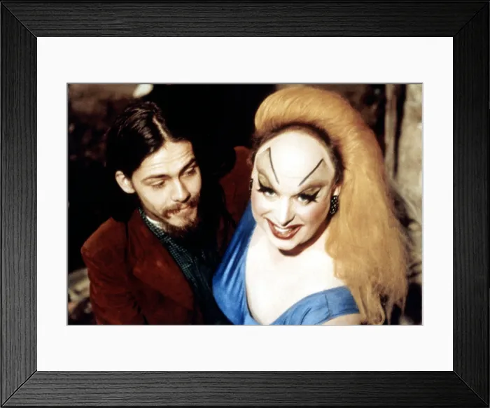 Framed Print : PINK FLAMINGOS, Danny Mills, Divine, 1972 Framed Print : PINK FLAMINGOS, Danny Mills, Divine, 1972