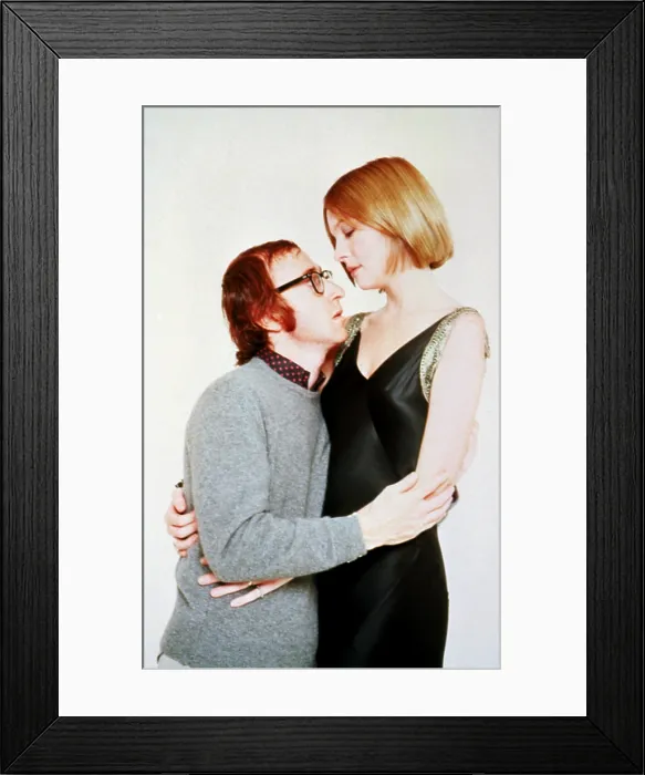 Framed Print : PLAY IT AGAIN SAM, Woody Allen, Diane Keaton, 1972 Framed Print : PLAY IT AGAIN SAM, Woody Allen, Diane Keaton, 1972