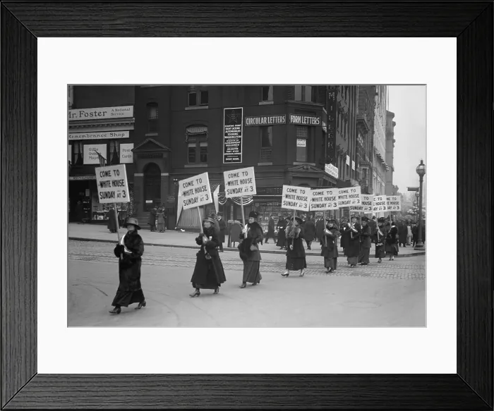 Framed Print : COME TO THE WHITE HOUSE SUNDAY AT 3 read the signs of American suffragettes in 1917