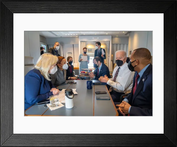 Framed Print : President Joe Biden meets with Sen. Kirsten Gillibrand, left, and N.Y. Reps. Nydia Velazquez and Hakeem Jeffries aboard Air Force One, Feb 3, 2022