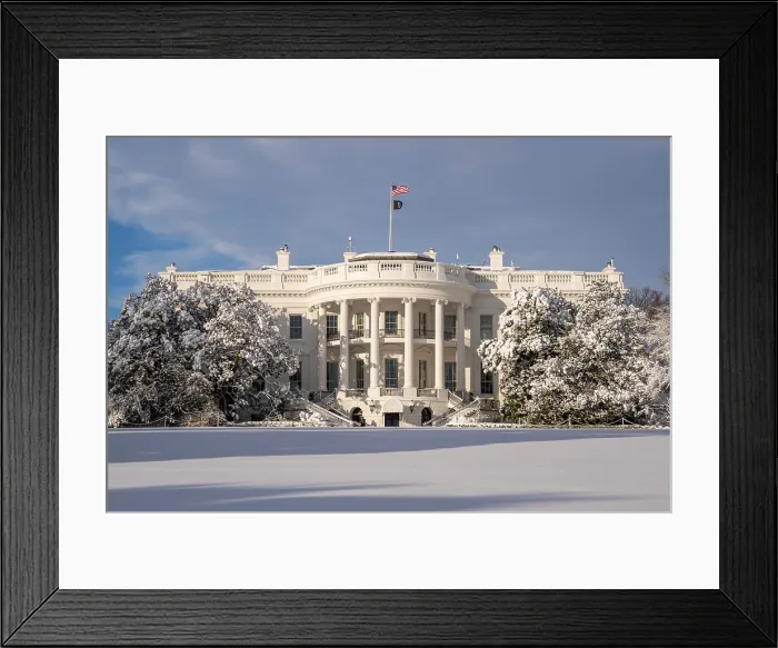 Framed Print : Snow blankets the trees and south lawn of the White House, Jan. 3, 2022 (BSLOC_2022_2_50)