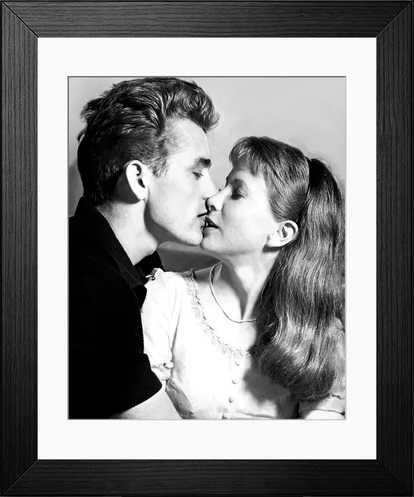 Framed Print : EAST OF EDEN, from left: James Dean, Julie Harris, 1955