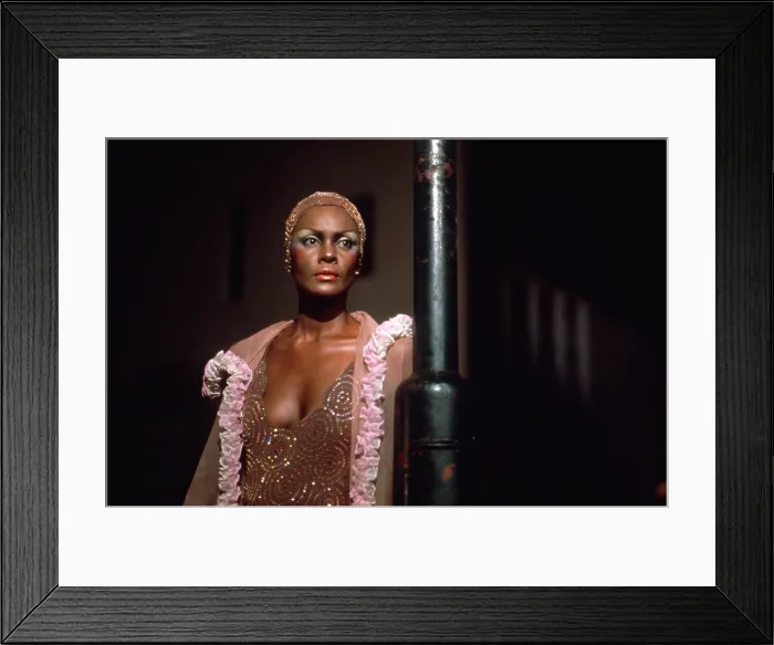 Framed Print : CLEOPATRA JONES AND THE CASINO OF GOLD, Tamara Dobson, 1975 Framed Print : CLEOPATRA JONES AND THE CASINO OF GOLD, Tamara Dobson, 1975