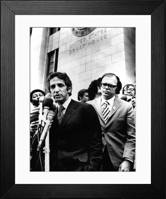 Framed Print : Pentagon Papers Defandants Daniel Ellsberg and Anthony Russo talk to reporters after opening session of trial. Los Angeles, CA, 01-17-73 Framed Print : Pentagon Papers Defandants Daniel Ellsberg and Anthony Russo talk to reporters after opening session of trial. Los Angeles, CA, 01-17-73