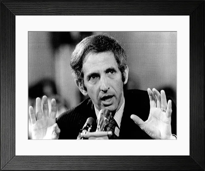 Framed Print : Former Pentagon Papers Defendant Daniel Ellsberg appearing before Senate Government and Judiciary subcommittees. Washington, D.C. 05-16-73