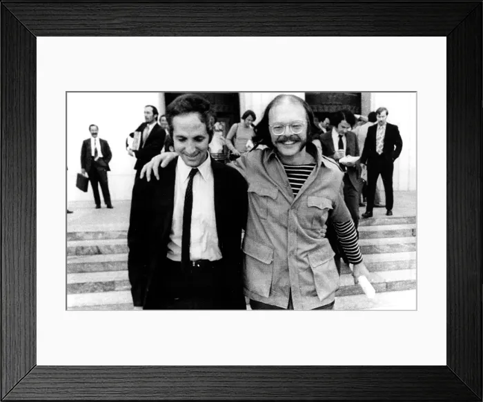 Framed Print : Pentagon Papers Defandants Daniel Ellsberg and Anthony Russo on Courthouse steps after Russo is released from jail. Los Angeles, CA, 10-01-71