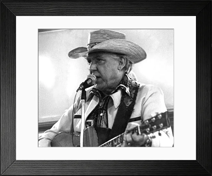 Framed Print : Country western singer DAVE DUDLEY performing live, c. late 1970s. Courtesy: CSU Archives  /  Everett Collection
