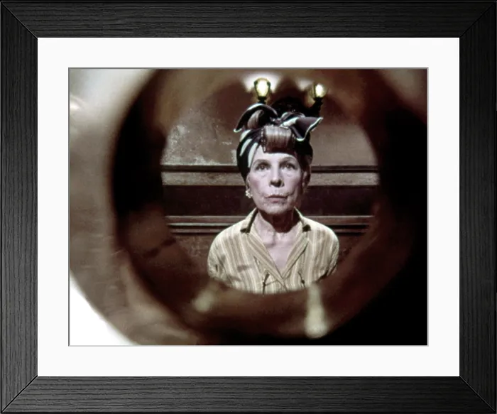 Framed Print : ROSEMARY'S BABY, Ruth Gordon, 1968 Framed Print : ROSEMARY'S BABY, Ruth Gordon, 1968