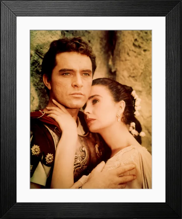 Framed Print : THE ROBE, Richard Burton, Jean Simmons, 1953, TM and Copyright 20th Century Fox Film Corp. All rights reserved. Courtesy: Everett Collection