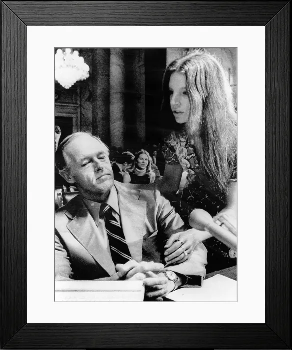 Framed Print : Watergate conspirator E. Howard Hunt gets words of encouragement from his daughter before he tesfifies before Senate Watergate Committee, Washington, DC, September 24, 1973
