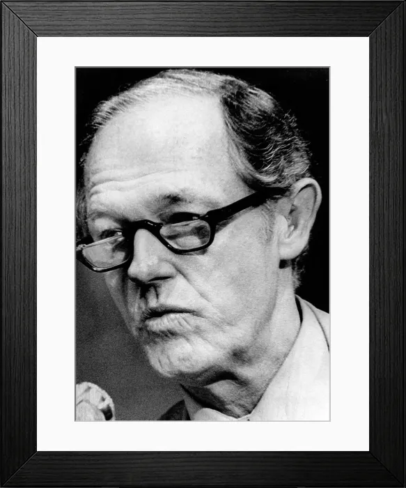Framed Print : Watergate conspirator E. Howard Hunt tesfifies as first witness before Senate Watergate Committee, Washington, DC, September 24, 1973. Courtesy: CSU Archives  /  Everett Collection