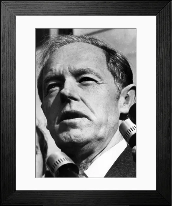 Framed Print : E. Howard Hunt, 1974. Courtesy: CSU Archives / Everett Collection Framed Print : E. Howard Hunt, 1974. Courtesy: CSU Archives / Everett Collection