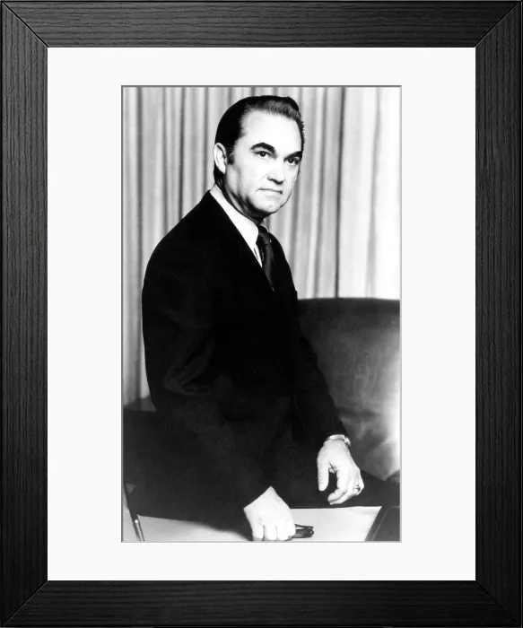 Framed Print : George Wallace, (1919-1998), Governor of Alabama, 1971.. Courtesy: CSU Archives / Everett Collection Framed Print : George Wallace, (1919-1998), Governor of Alabama, 1971.. Courtesy: CSU Archives / Everett Collection