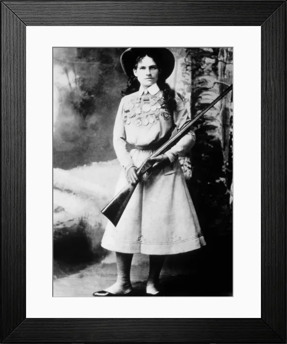 Framed Print : ANNIE OAKLEY. Courtesy: CSU Archives / Everett Collection Framed Print : ANNIE OAKLEY. Courtesy: CSU Archives / Everett Collection