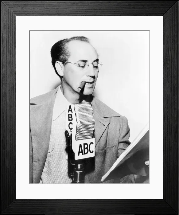 Framed Print : American comedian Groucho Marx, (1890-1977), c. 1947.. Courtesy: CSU Archives / Everett Collection Framed Print : American comedian Groucho Marx, (1890-1977), c. 1947.. Courtesy: CSU Archives / Everett Collection