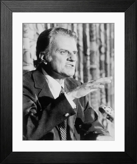 Framed Print : BILLY GRAHAM, 1977.. Courtesy: CSU Archives / Everett Collection Framed Print : BILLY GRAHAM, 1977.. Courtesy: CSU Archives / Everett Collection