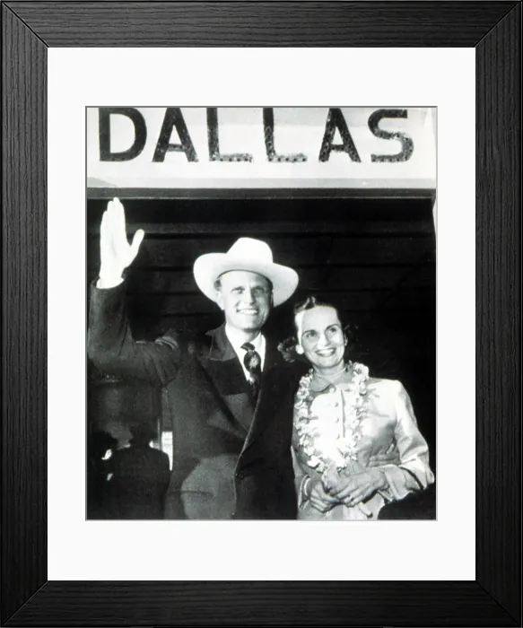 Framed Print : Billy Graham greeted by wife, Ruth, on return from Korea, 1 / 9 / 53 at Love Field, Dallas. Courtesy: CSU Archives  /  Everett Collection