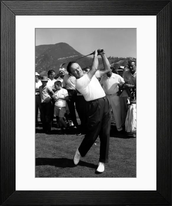 Framed Print : Bob Hope on the golf course, 1960. Courtesy: CSU Archives  /  Everett Collection