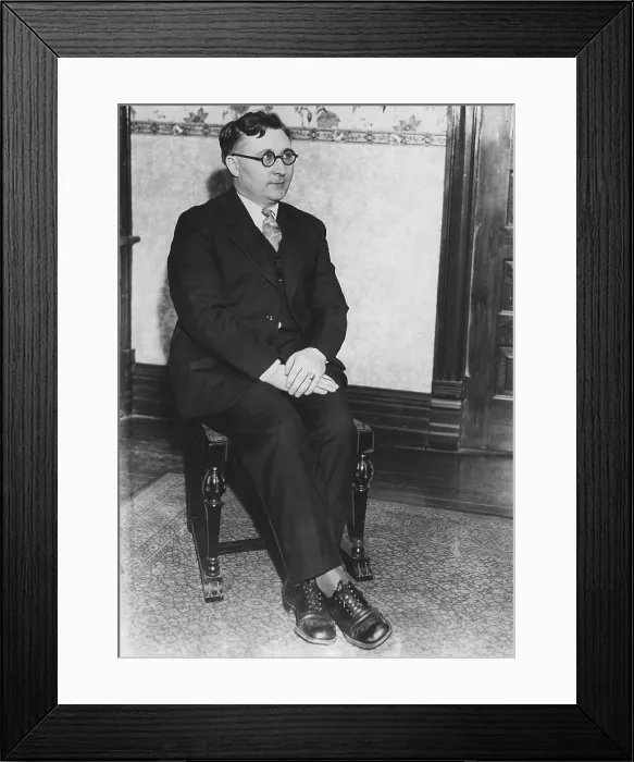 Framed Print : Harry F.Powers, in the last picture taken of the killer, in Clarksburg, West Virginia, December 11, 1931 Framed Print : Harry F.Powers, in the last picture taken of the killer, in Clarksburg, West Virginia, December 11, 1931