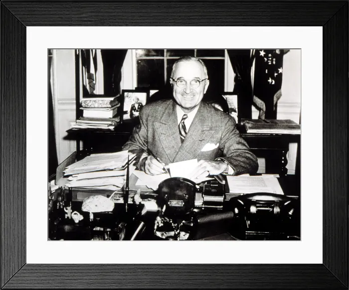 Framed Print : PRESIDENT HARRY TRUMAN working in his White House office, 1946.. Courtesy: CSU Archives  /  Everett Collection
