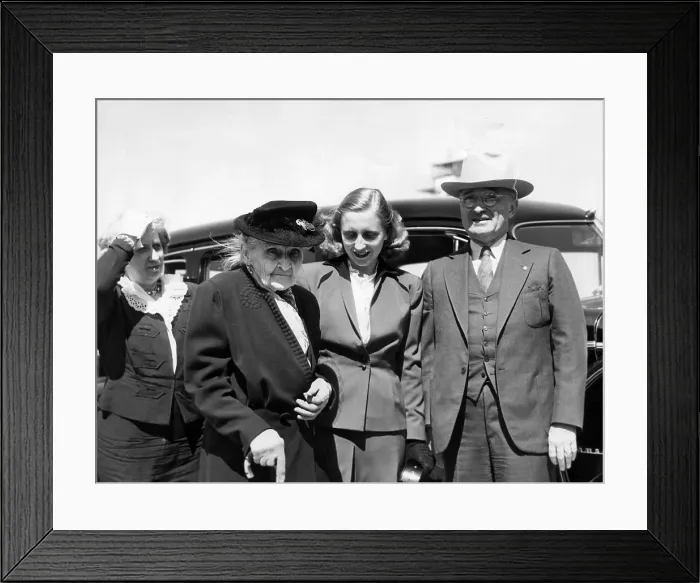 Framed Print : President Harry Truman (far right), with, from far left: wife First Lady Bess Truman, mother Martha Truman, and daughter Margaret Truman, 1947 Framed Print : President Harry Truman (far right), with, from far left: wife First Lady Bess Truman, mother Martha Truman, and daughter Margaret Truman, 1947