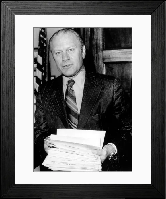 Framed Print : GERALD FORD, 10 / 16 / 73'. Courtesy: CSU Archives  /  Everett Collection