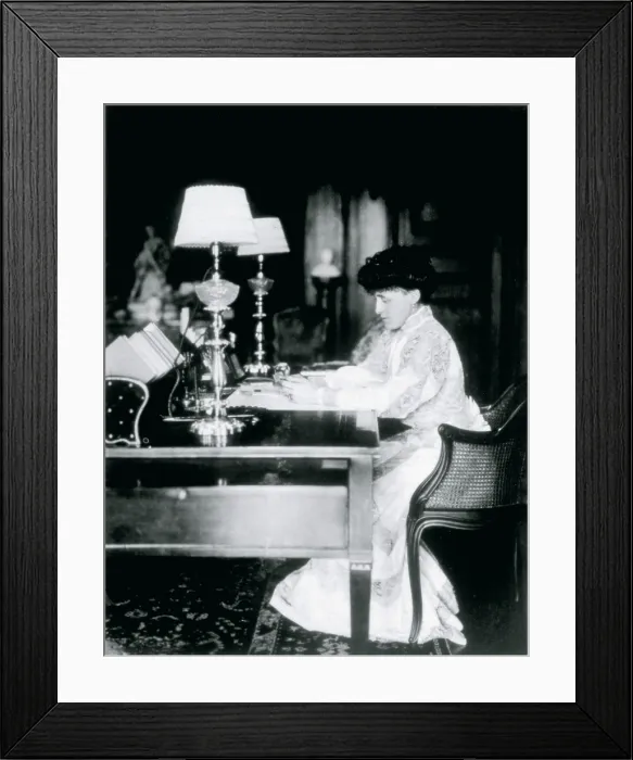 Framed Print : Edith Wharton, c. 1900. Courtesy: CSU Archives  /  Everett Collection